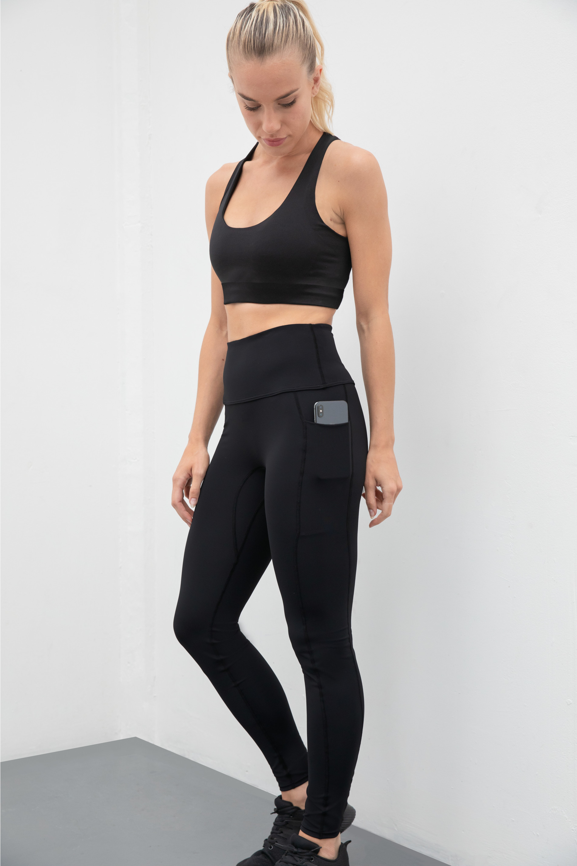 POCKET LEGGING - BLACK